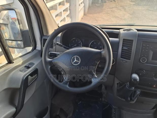Mercedes-Benz Sprinter 2010 White