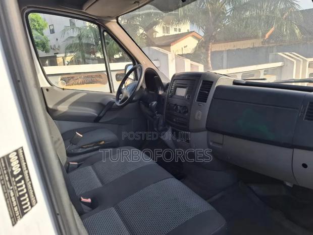 Mercedes-Benz Sprinter 2010 White