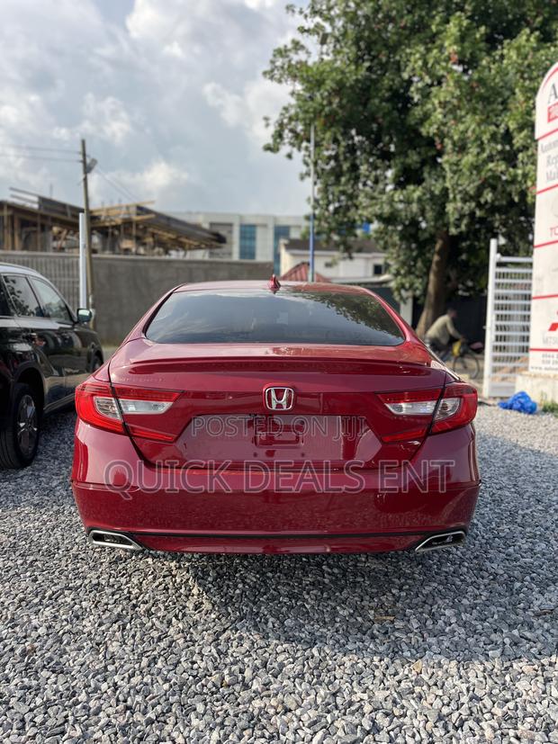 Honda Accord Sport 2018 Red · Photo 3