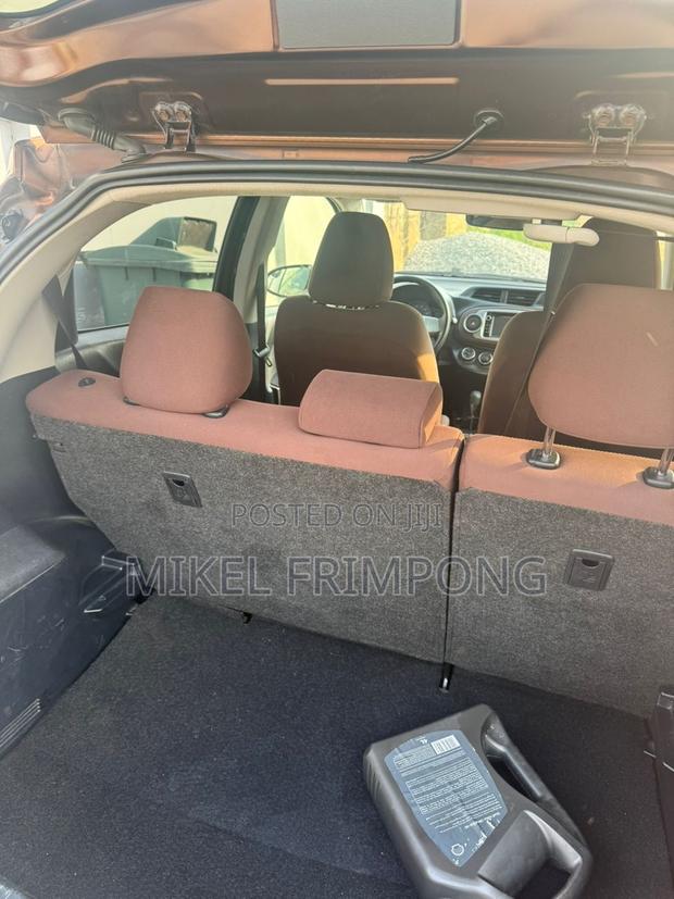 Toyota Vitz 1.3 AWD 3dr 2013 Brown