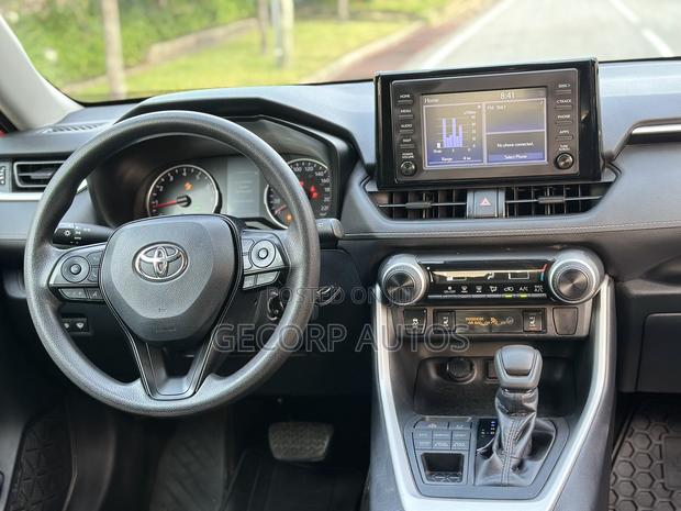 Toyota RAV4 LE AWD 2020 Burgundy