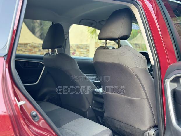 Toyota RAV4 LE AWD 2020 Burgundy