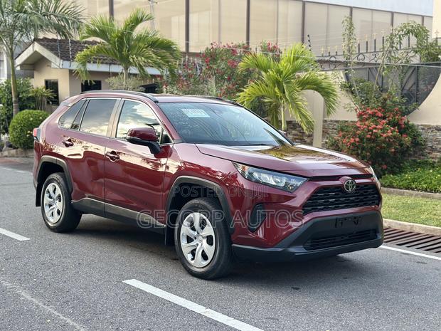 Toyota RAV4 LE AWD 2020 Burgundy