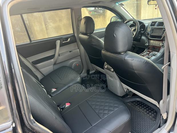 Toyota Highlander V6 2009 Black