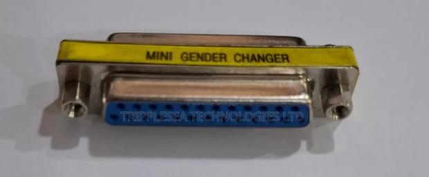 Mini Gender Changer Parallel Female to Female · Photo 2