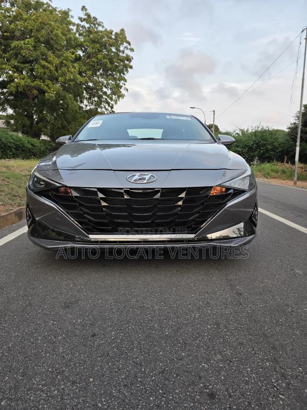 Hyundai Elantra SE 2021 Gray