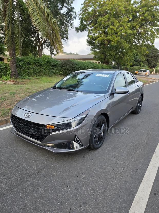 Hyundai Elantra SE 2021 Gray