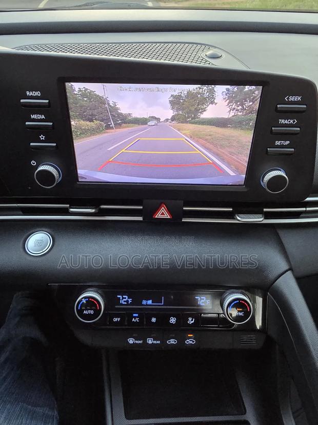 Hyundai Elantra SE 2021 Gray