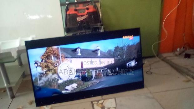 A Very Nice Home Use Qled 50 Inches Frame Tv for Sale photo 6