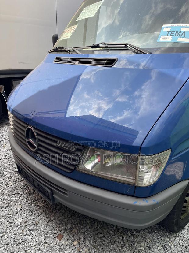 Mercedes-Benz Sprinter 2004 Blue