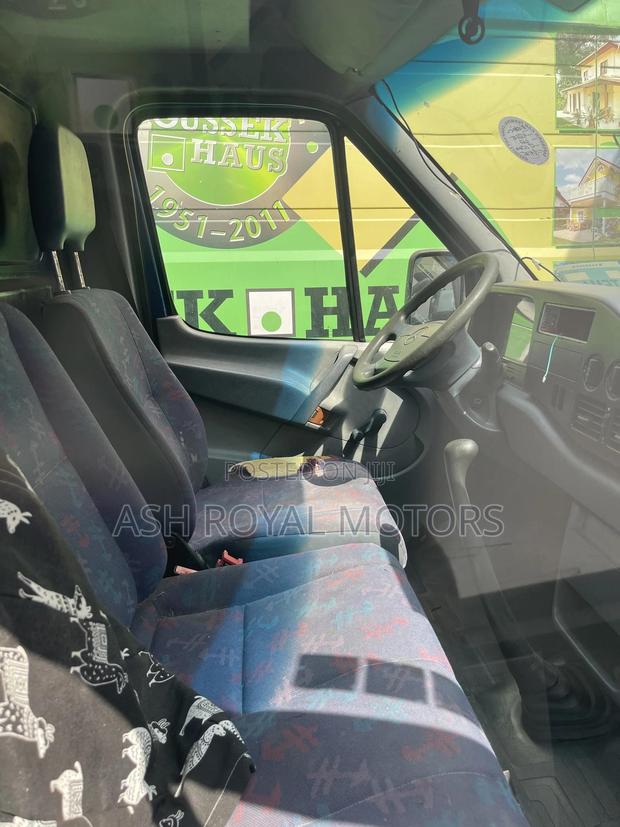 Mercedes-Benz Sprinter 2004 Blue