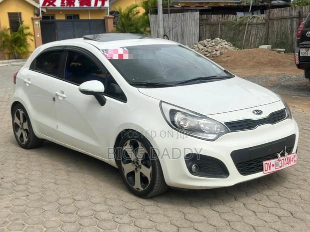 Kia Pride 2014 White