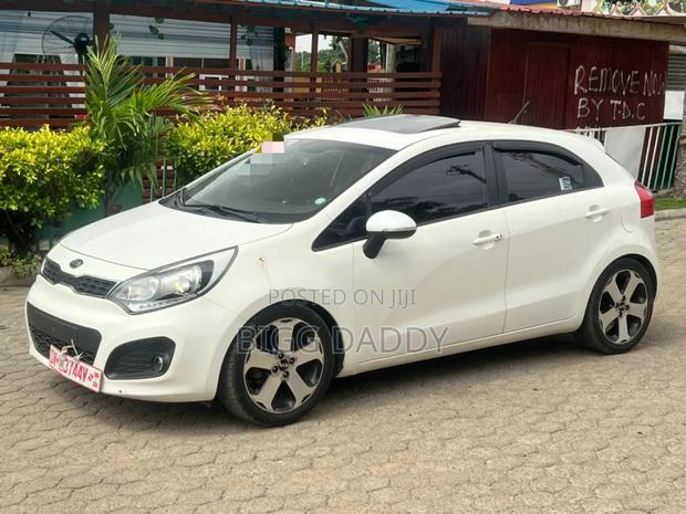 Kia Pride 2014 White