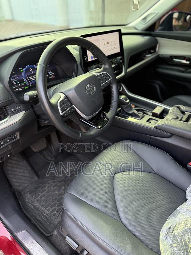 Toyota Grand Highlander 2024 Red