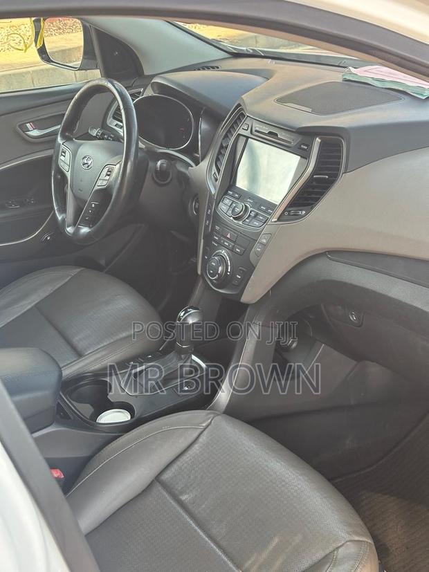 Hyundai Santa Fe Limited AWD 2016 White