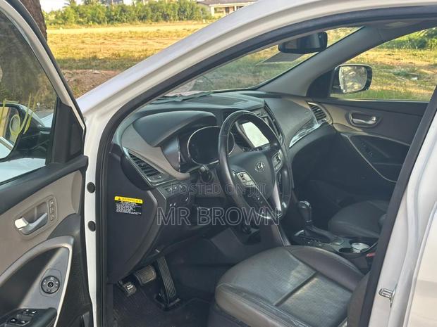 Hyundai Santa Fe Limited AWD 2016 White