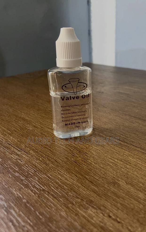 Trumpet Valve Oil · Photo 3