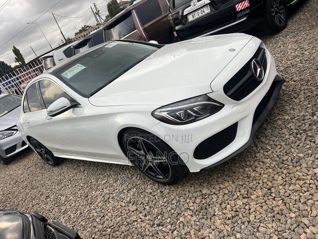 Mercedes-Benz C300 Sport 4Matic Sedan AWD (2.0L 4cyl 7A) 2017 White