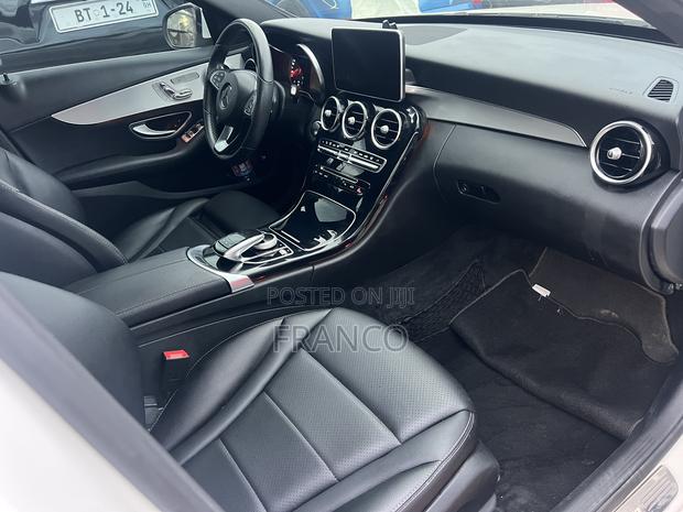 Mercedes-Benz C300 Sport 4Matic Sedan AWD (2.0L 4cyl 7A) 2017 White