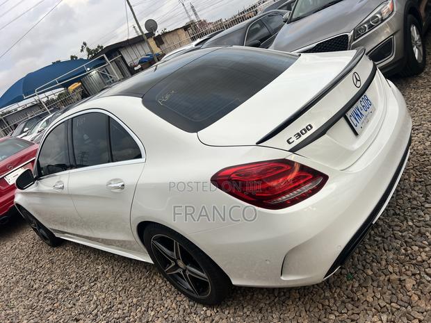 Mercedes-Benz C300 Sport 4Matic Sedan AWD (2.0L 4cyl 7A) 2017 White
