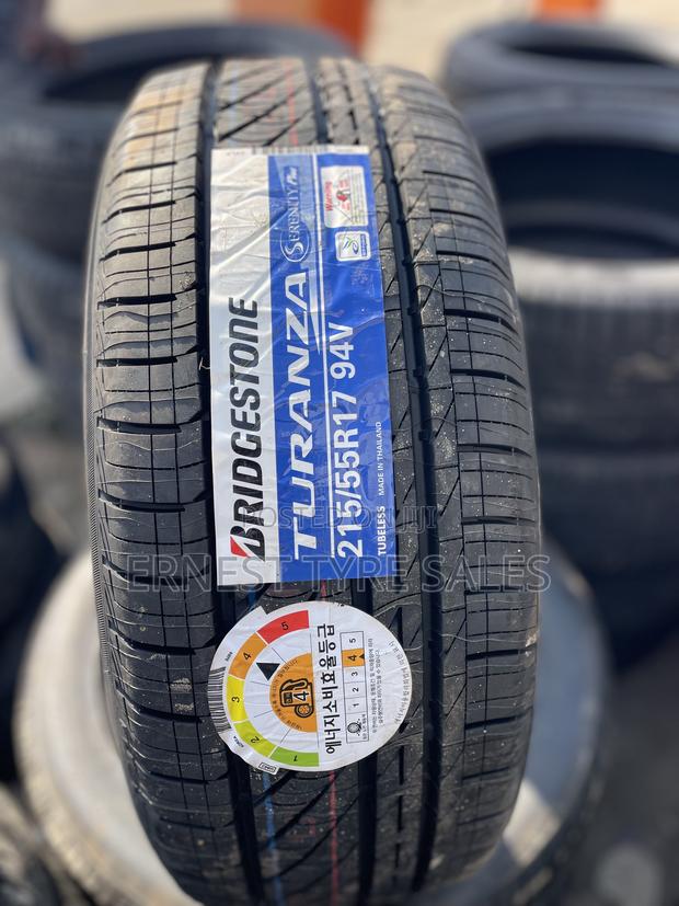 215/55r17 Bridgestone