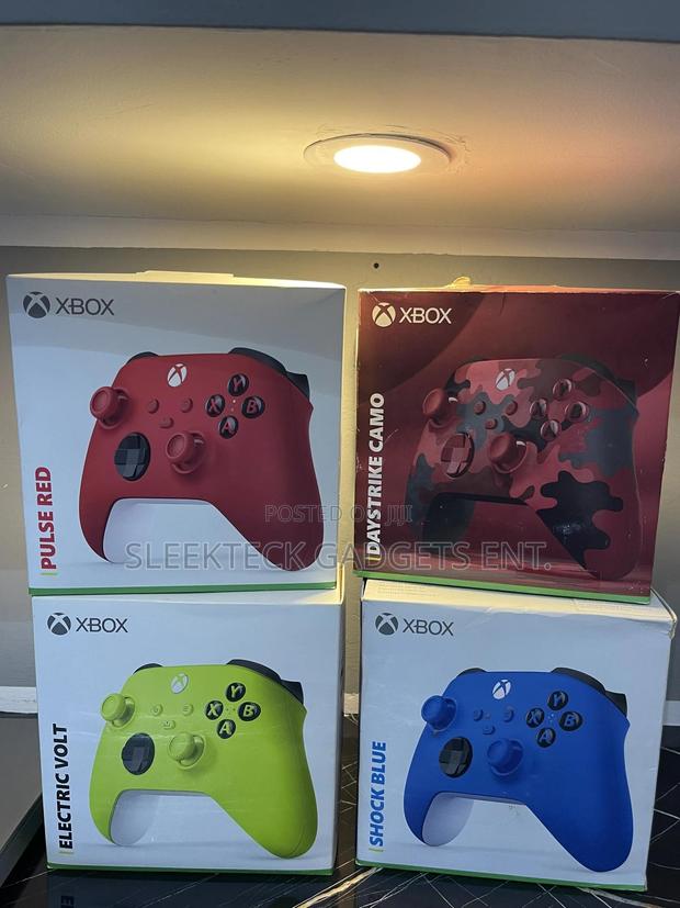 Brand New Xbox Wireless Controllers – Multiple Colors Available! photo 3