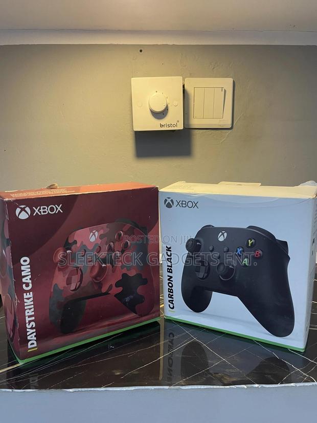 Brand New Xbox Wireless Controllers – Multiple Colors Available!