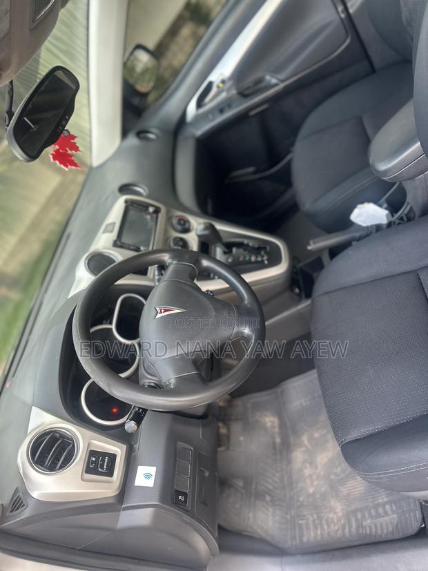 Pontiac Vibe 1.8L 2009 Silver