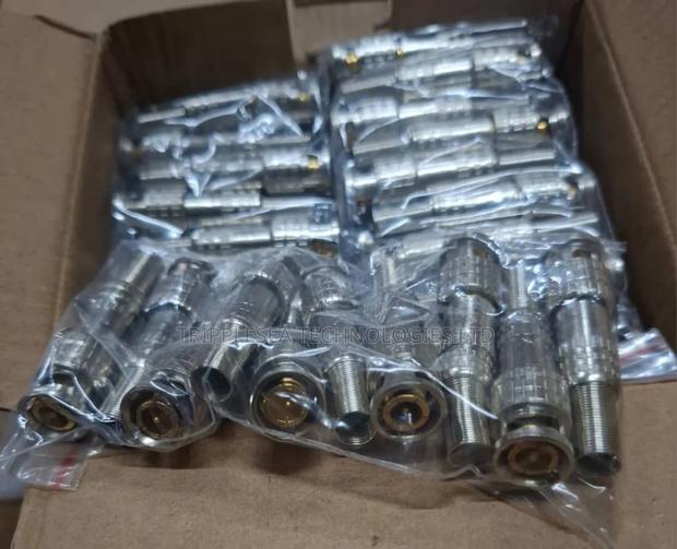 BNC Connectors · Photo 2