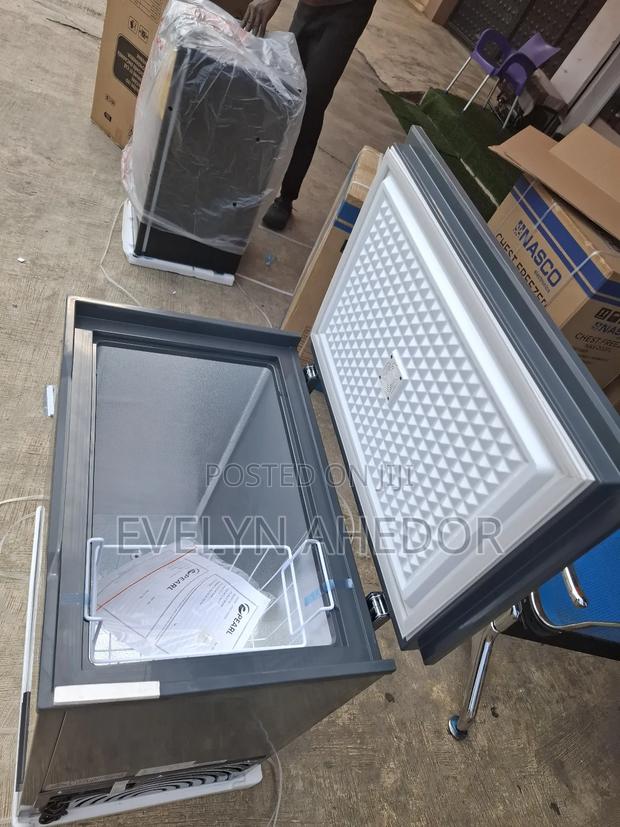 Best Energy Saver Pearl Chest Freezer 150litres With Glass Top for Sal photo 5