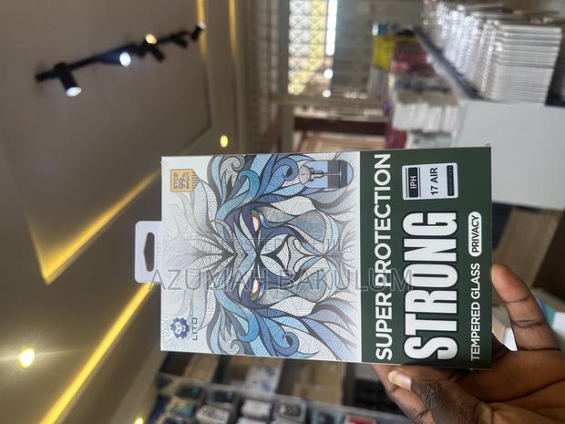 17 Pro Max / 17 Pro 17 Air Privacy Screen Protector photo 3
