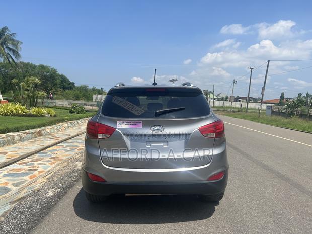 Hyundai Tucson Limited AWD 2012 Gray photo 7