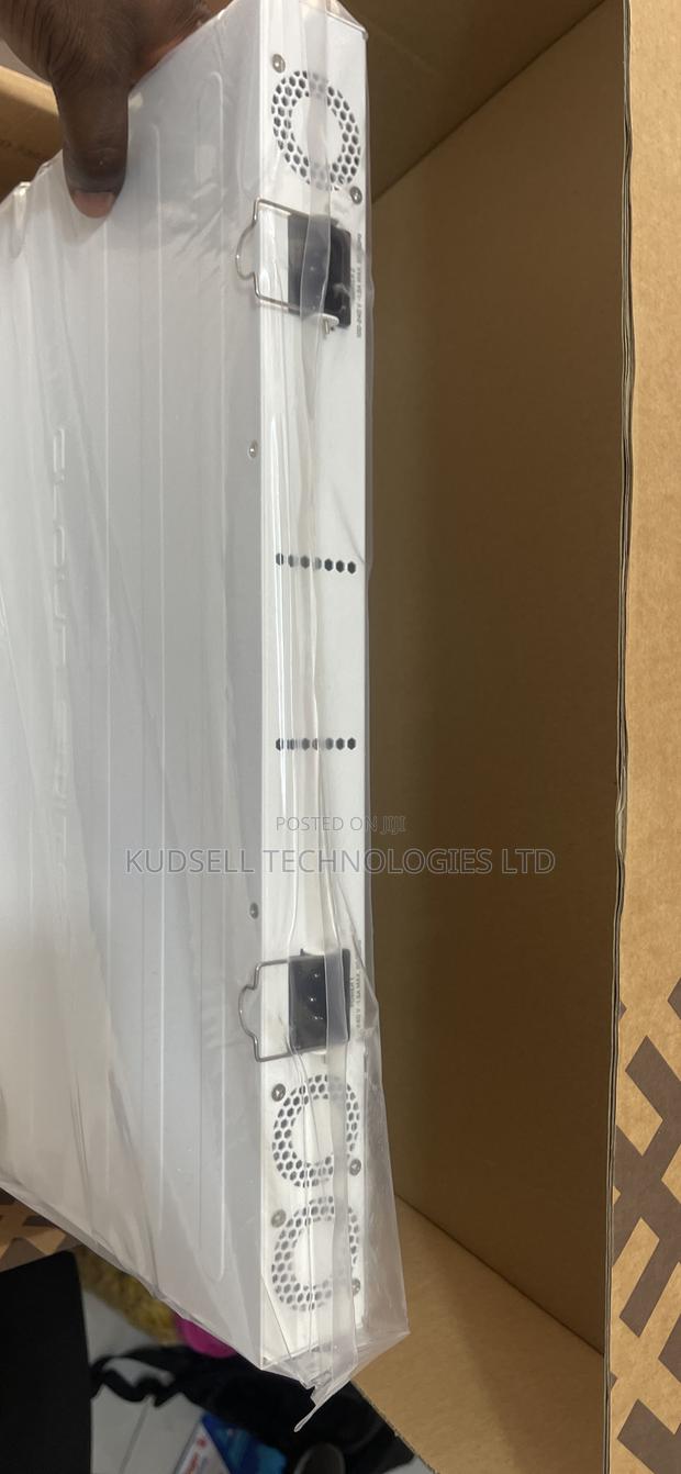 Mikrotik Cloud Router Switch 354-48g-4s+2q+Rm, Crs354-48g-4s+2q+Rm photo 3