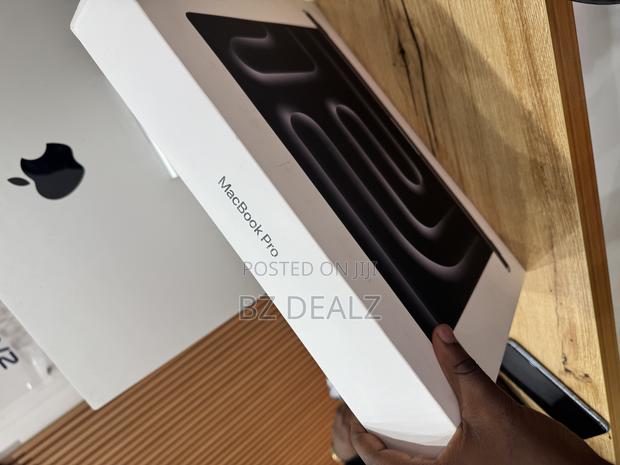New Laptop Apple MacBook Pro 24GB Apple M4 Pro SSD 512GB photo 3