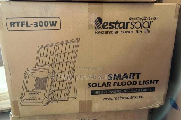 300w Solar Led Floodlight With Panel, Remote Control, Timer Functions photo 5
