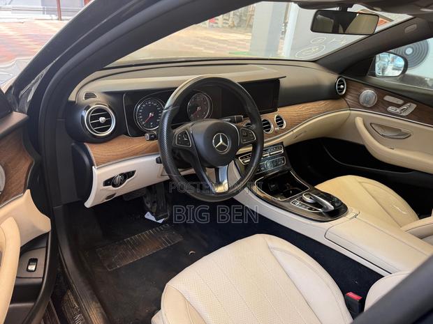 Mercedes-Benz E300 2018 Black