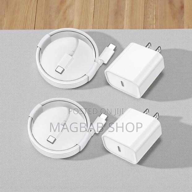 Original iPhone 15 Pro Max Charger (476568)