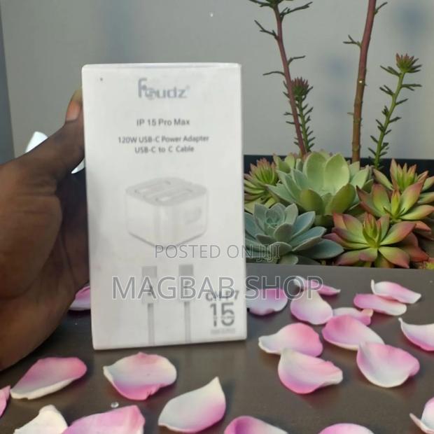Original iPhone 15 Pro Max Charger (476568) photo 2