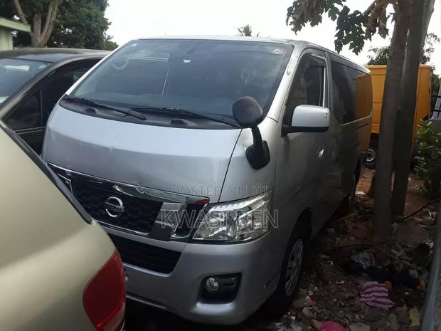 Nissan Caravan (Urvan) 2012 Grey