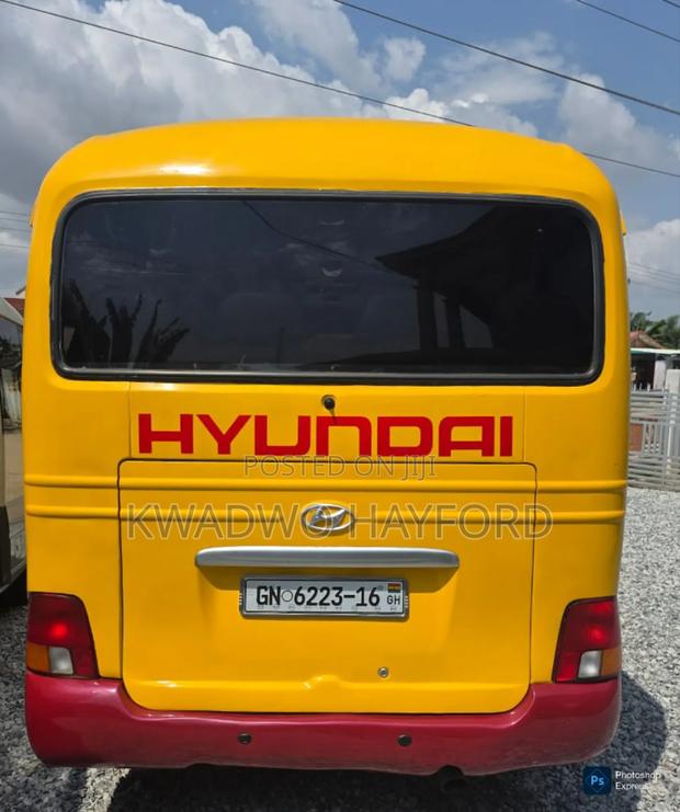 Hyundai County 2008 Yellow
