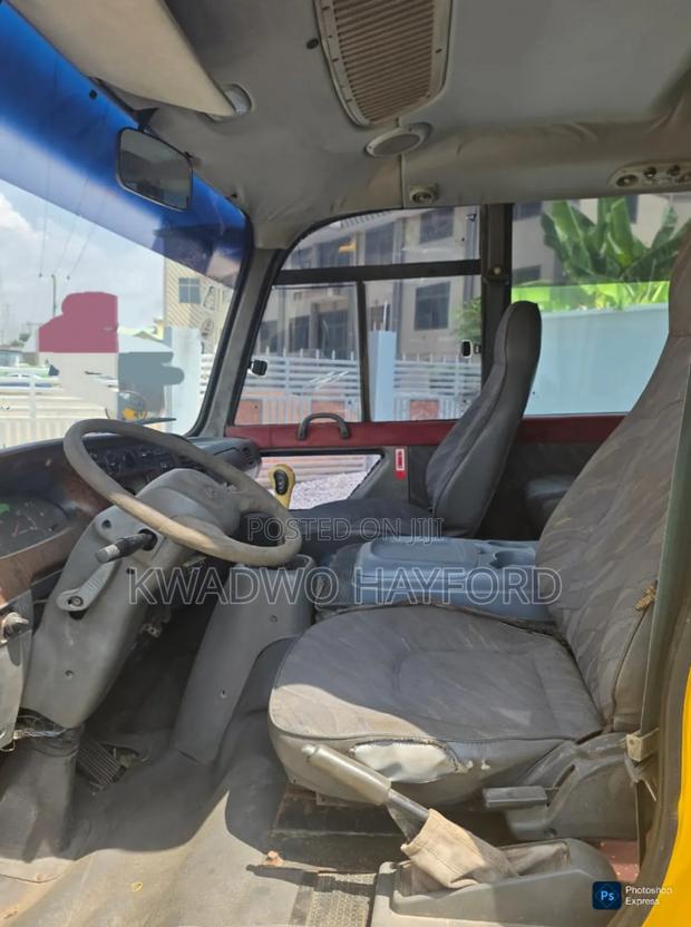 Hyundai County 2008 Yellow