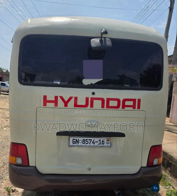 Hyundai County 2009 Silver
