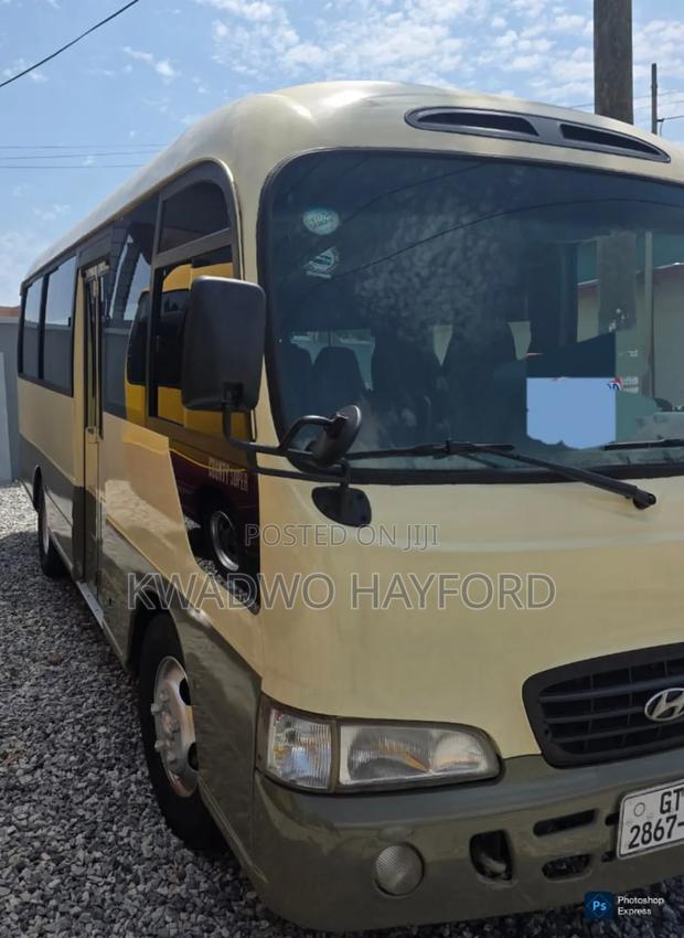 Hyundai County 2009 Silver