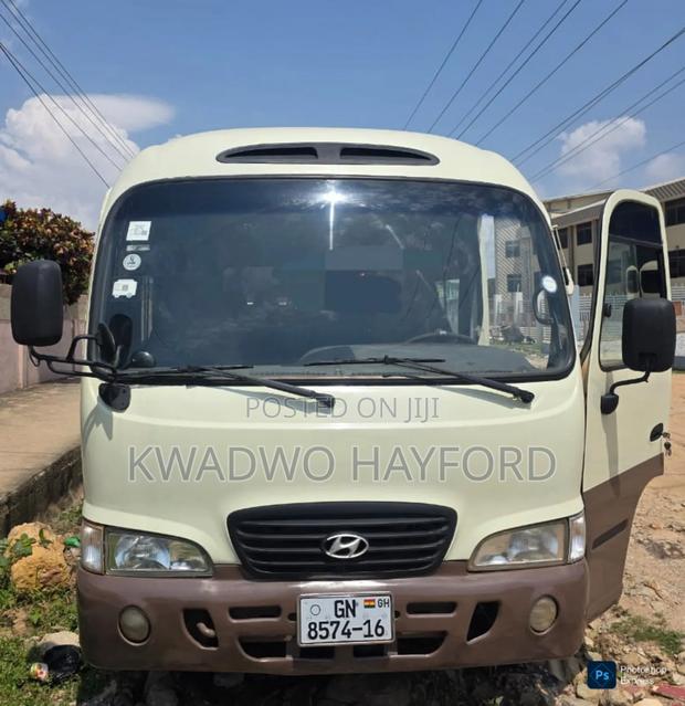 Hyundai County 2009 Silver