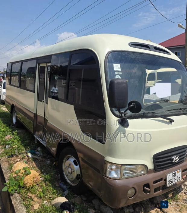 Hyundai County 2009 Silver