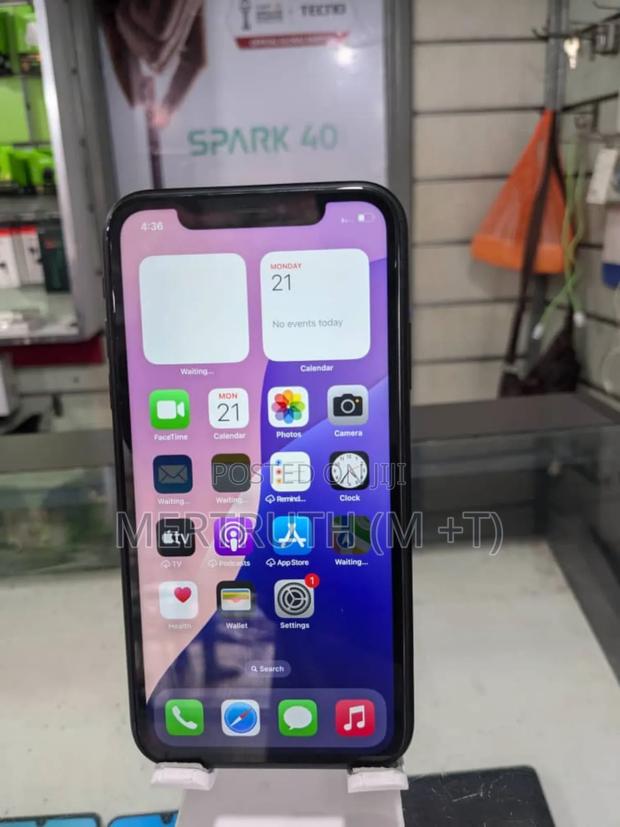 Apple iPhone XR 64 GB Black