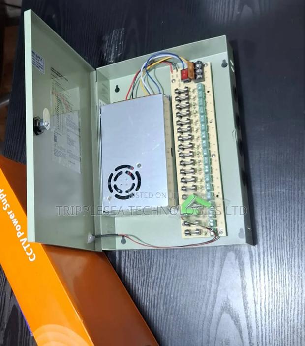 CCTV Power Supply 12v-20a + Case · Photo 2