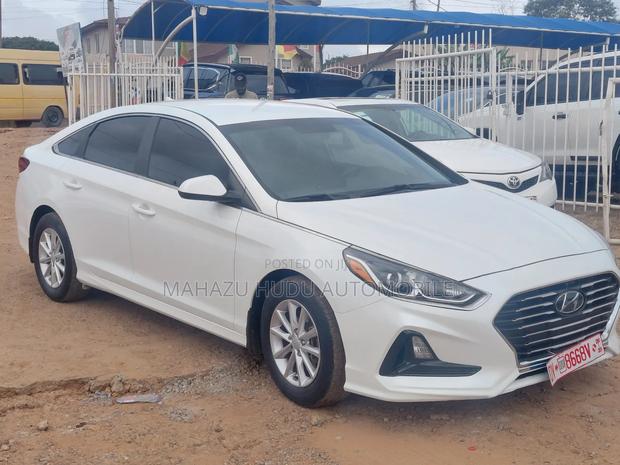 Hyundai Sonata SE 2019 White