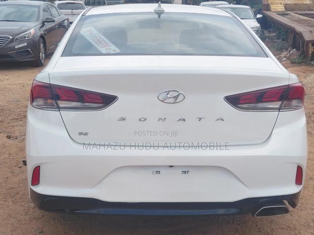 Hyundai Sonata SE 2019 White