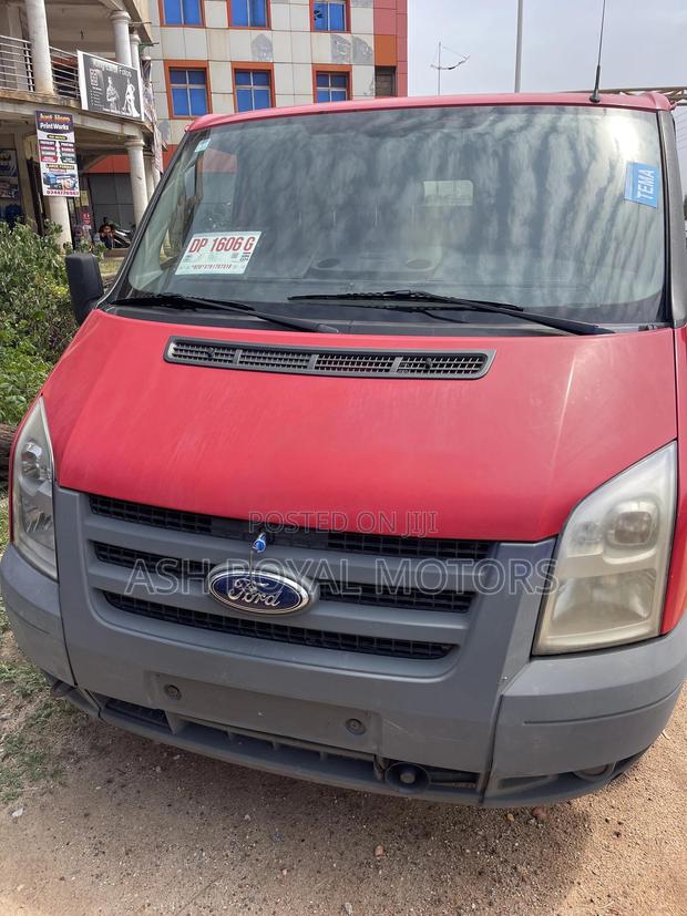Ford Transit 2010 Red